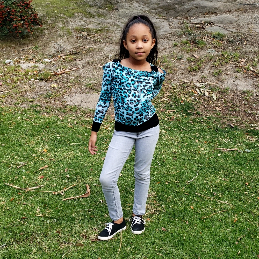 Girls Aqua/Black Shoulder Cut-Out Top